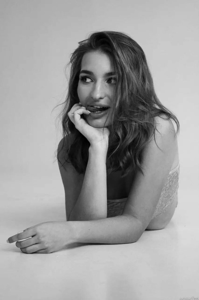 Darya, 22
